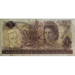 Nouvelle Zélande - Pick 163b - 1 dollar - Série 8J - 1968 - Etat : TB