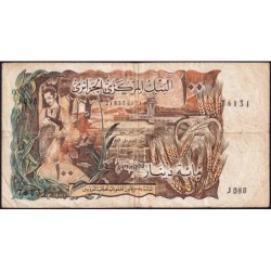 Algérie - Pick 128b - 100 dinars - Série J.088 - 01/11/1970 - Etat : TB-