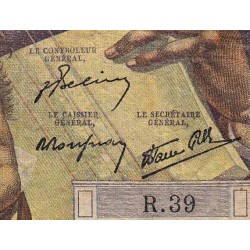 F 34-03 - 07/11/1945 - 500 francs - Chateaubriand - Série R.39 - Etat : B-