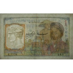 Indochine Française - Pick 54c - 1 piastre - Série E.7779 - 1946 - Etat : TTB