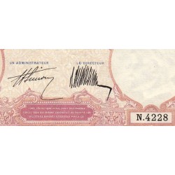 Indochine Française - Pick 48b - 1 piastre - Série N.4228 - 1927 - Etat : TTB+