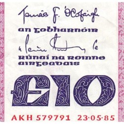 Irlande - Pick 72b - 10 pounds - Série AKH - 23/05/1985 - Etat : TTB