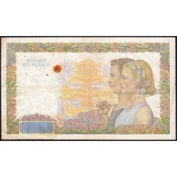 F 32-25 - 18/12/1941 - 500 francs - La Paix - Série T.4104 - Etat : TB