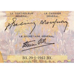 F 32-28 - 29/01/1942 - 500 francs - La Paix - Série K.4543 - Etat : AB