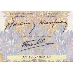 F 32-31 - 19/03/1942 - 500 francs - La Paix - Série E.4943 - Etat : TTB