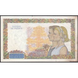 F 32-31 - 19/03/1942 - 500 francs - La Paix - Série U.4943 - Etat : TTB