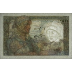 F 08-16 - 19/12/1946 - 10 francs - Mineur - Série Z.119 - Etat : SUP