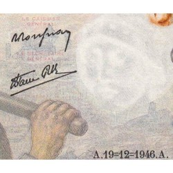 F 08-16 - 19/12/1946 - 10 francs - Mineur - Série Z.119 - Etat : TTB