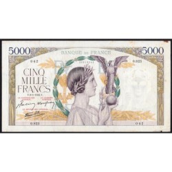 F 46-32 - 08/01/1942 - 5000 francs - Victoire modifié 2 - Série O.825 - Etat : TB+