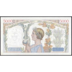 F 46-40 - 20/08/1942 - 5000 francs - Victoire modifié 2 - Série Q.1017 - Etat : TTB+