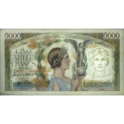 F 46-40 - 20/08/1942 - 5000 francs - Victoire modifié 2 - Série Q.1017 - Etat : TTB+