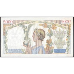 F 46-41 - 24/09/1942 - 5000 francs - Victoire modifié 2 - Série T.1037 - Etat : TTB