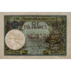 Madagascar - Pick 36c - 10 francs - Série D.1900 - 1948 - Etat : SUP