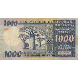 Madagascar - Pick 65 - 1'000 francs - 200 ariary - Série A/37 - 1974 - Etat : TB-
