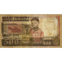 Madagascar - Pick 67a - 500 francs - 100 ariary - Série A/6 - 1983 - Etat : TTB