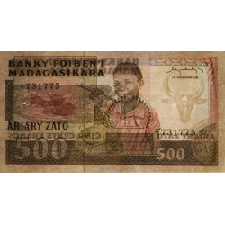 Madagascar - Pick 67a - 500 francs - 100 ariary - Série A/7 - 1983 - Etat : SUP