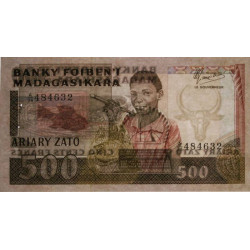 Madagascar - Pick 67b - 500 francs - 100 ariary - Série A/38 - 1987 - Etat : SUP