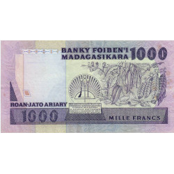 Madagascar - Pick 68b - 1'000 francs - 200 ariary - Série A/33 - 1987 - Etat : TTB