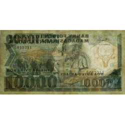 Madagascar - Pick 70b - 10'000 francs - 2'000 ariary - Série A/12 - 1987 - Etat : TB