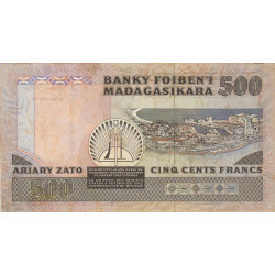 Madagascar - Pick 71a - 500 francs - 100 ariary - 1988 - Etat : SUP