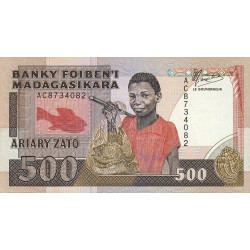 Madagascar - Pick 71a - 500 francs - 100 ariary - 1988 - Etat : SPL