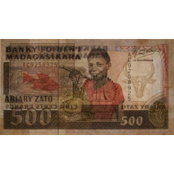 Madagascar - Pick 71a - 500 francs - 100 ariary - Série AC - 1988 - Etat : TTB