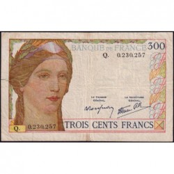 F 29-03 - 09/02/1939 - 300 francs - Série Q - Etat : TB